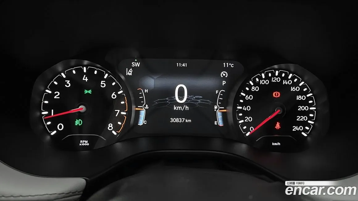 Jeep Compass — фото 8