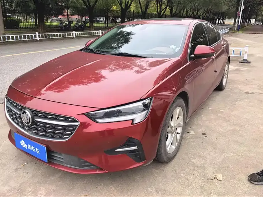 Buick Regal — фото 1