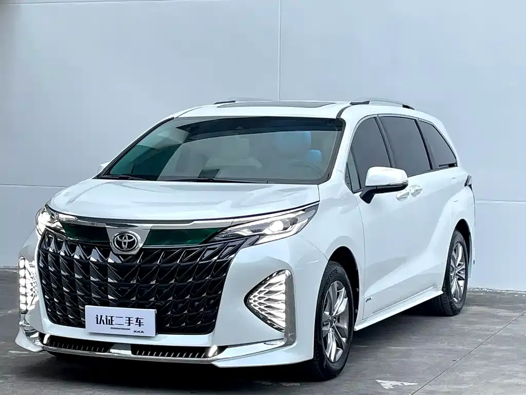 Toyota Sienna — фото 2