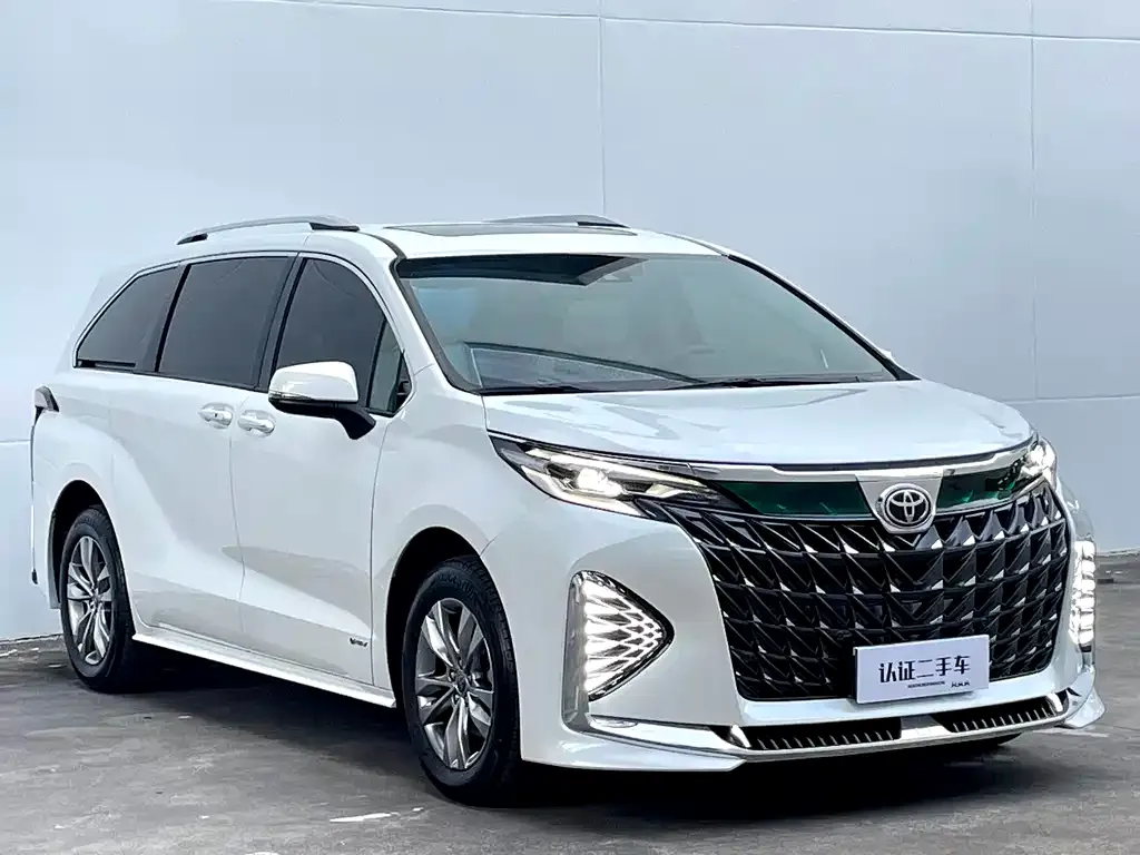 Toyota Sienna — фото 4