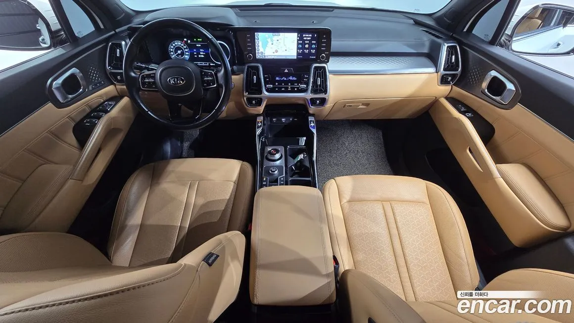 Kia Sorento — фото 7