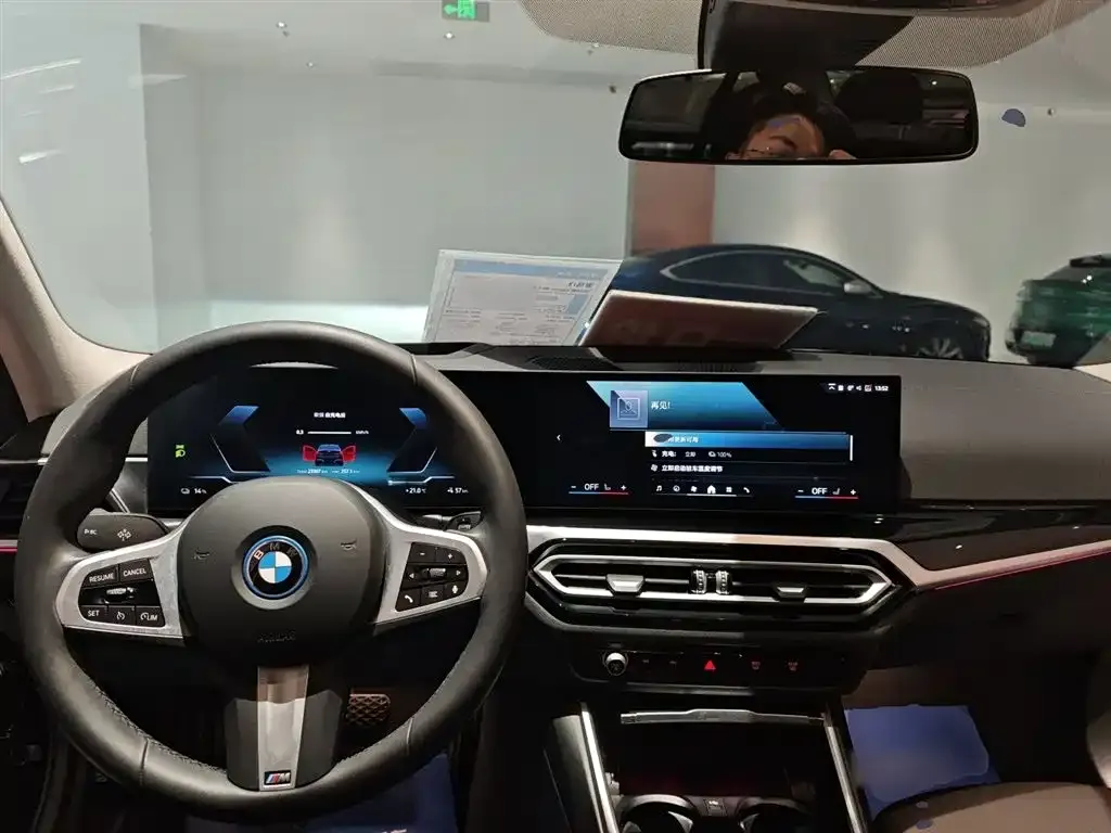 BMW i3 — фото 10