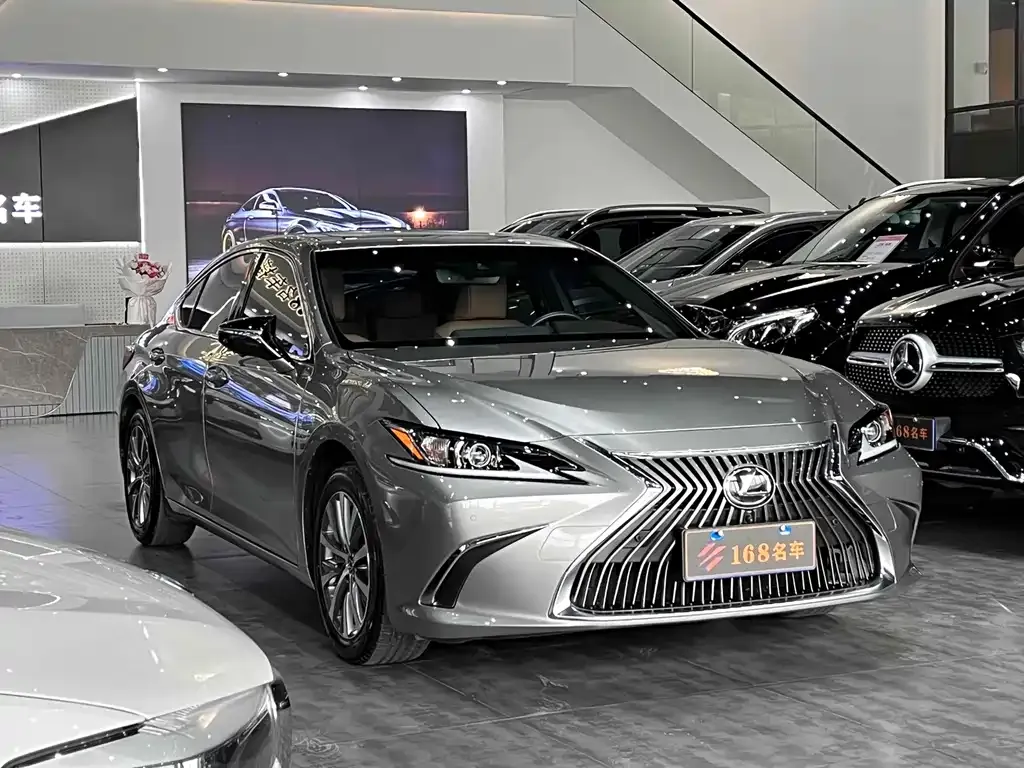 Lexus ES — фото 3