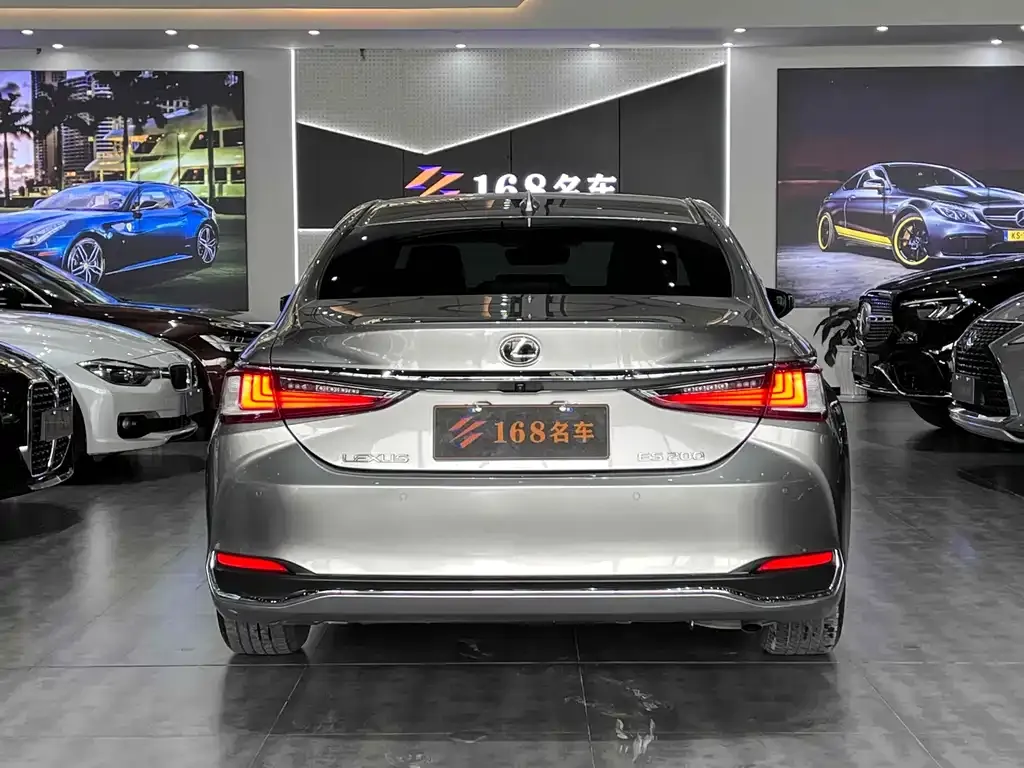 Lexus ES — фото 7