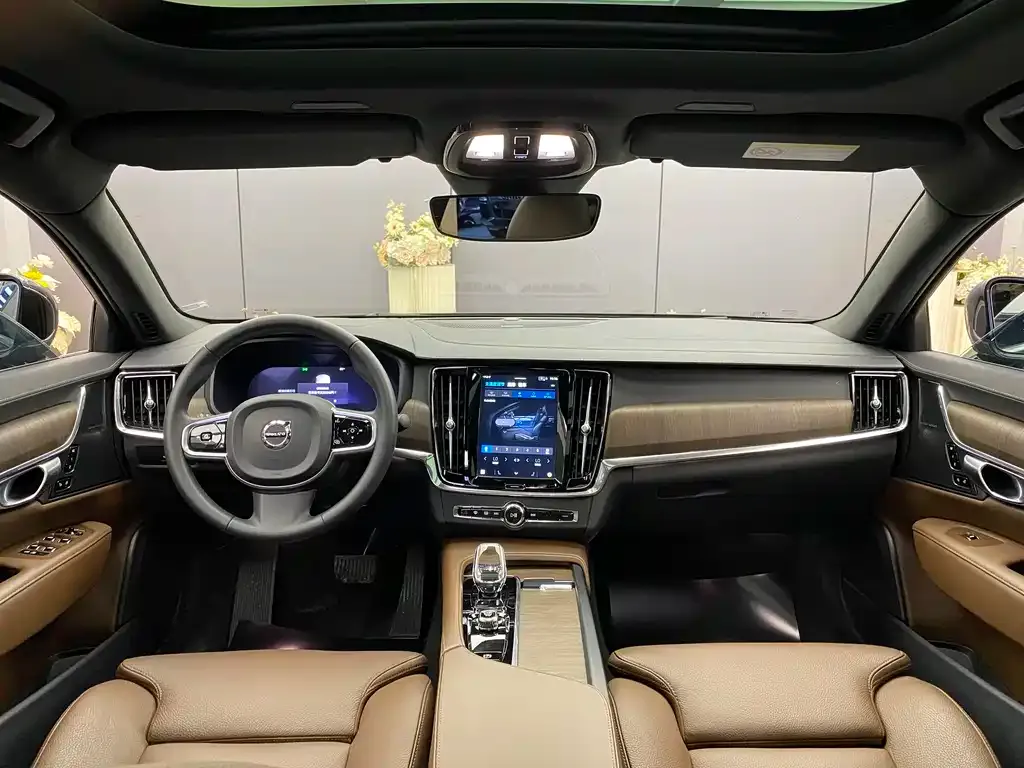 Volvo S90 — фото 10