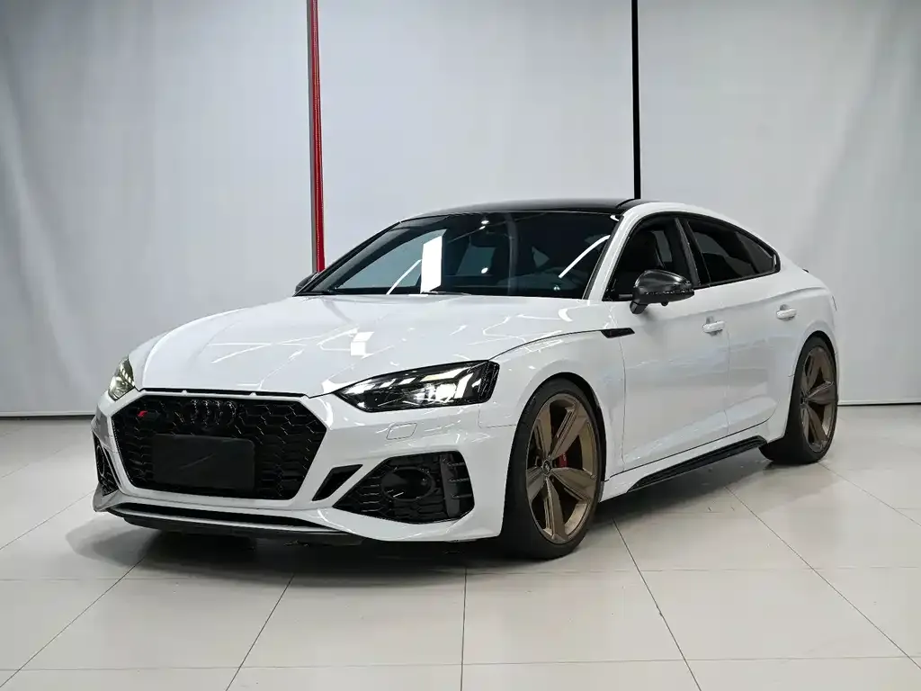 Audi RS 5 — фото 1