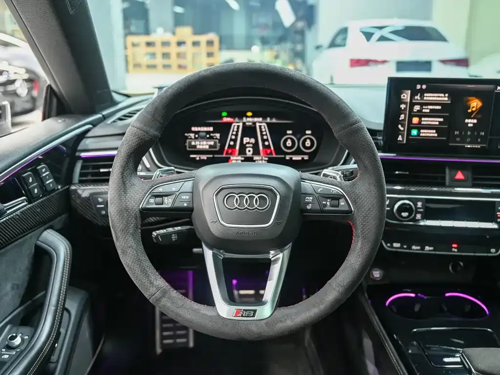 Audi RS 5 — фото 10