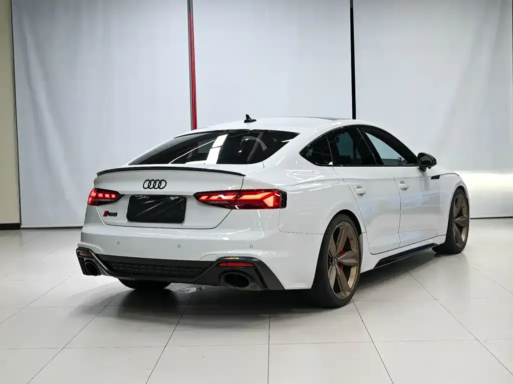 Audi RS 5 — фото 5