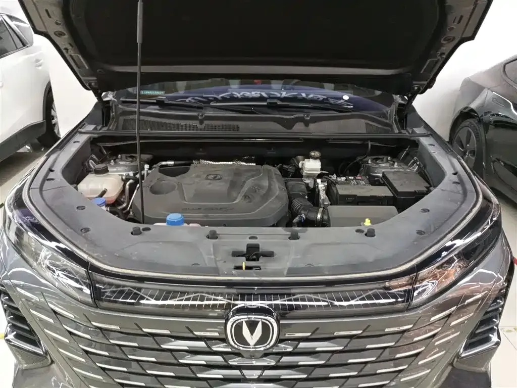 Changan CS75PLUS — фото 10