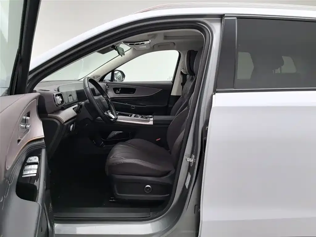 Chery Tiggo 9 C-DM — фото 10