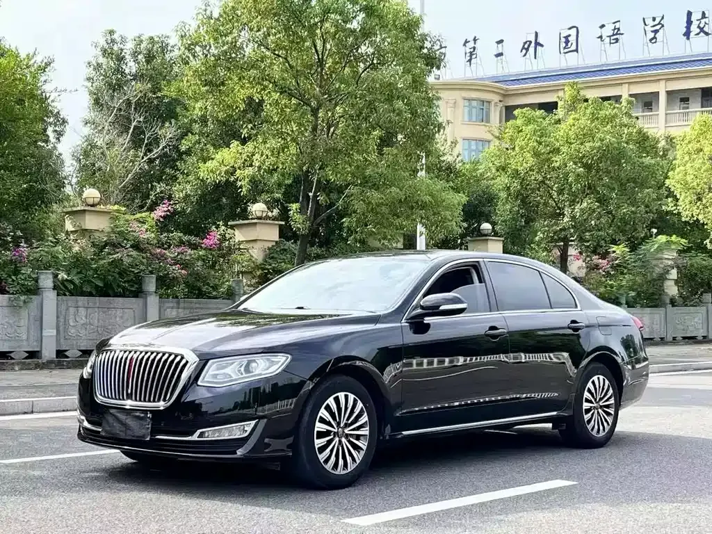 Hongqi H7 — фото 1