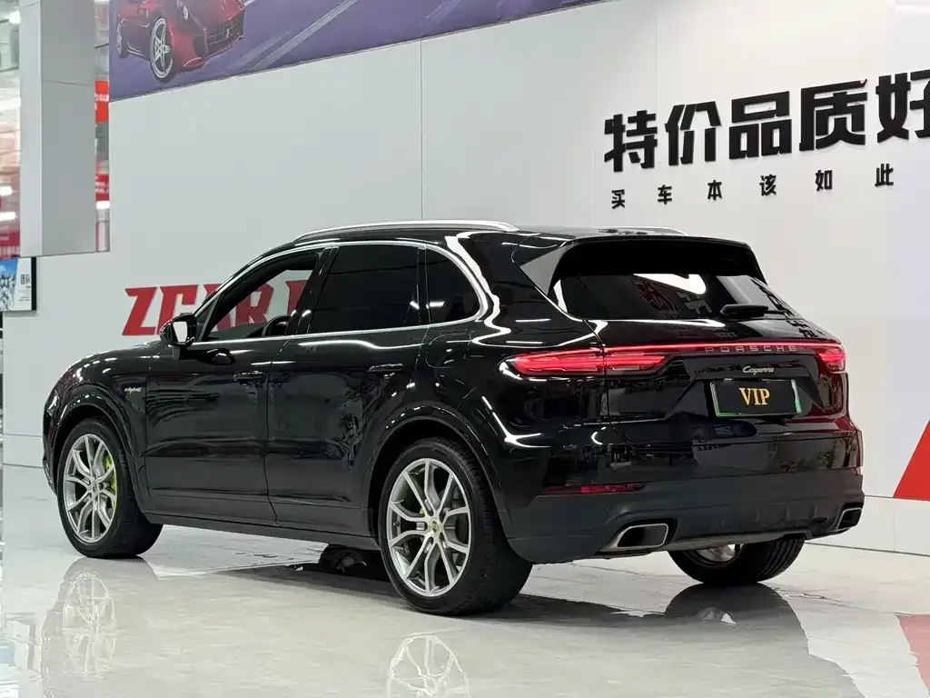 Porsche Cayenne Hybrid — фото 8