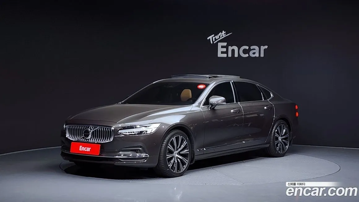 Volvo S90 — фото 1