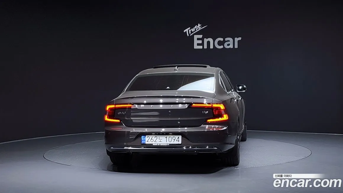 Volvo S90 — фото 4