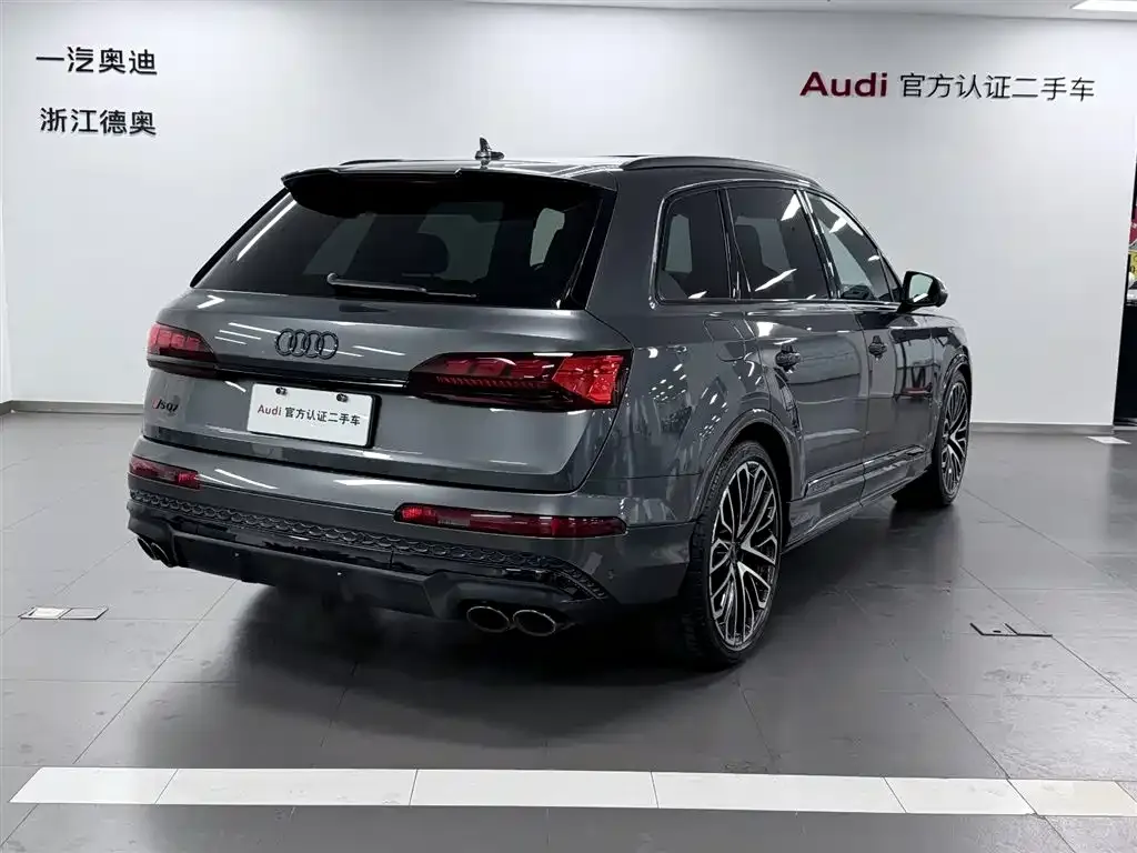 Audi SQ7 — фото 4