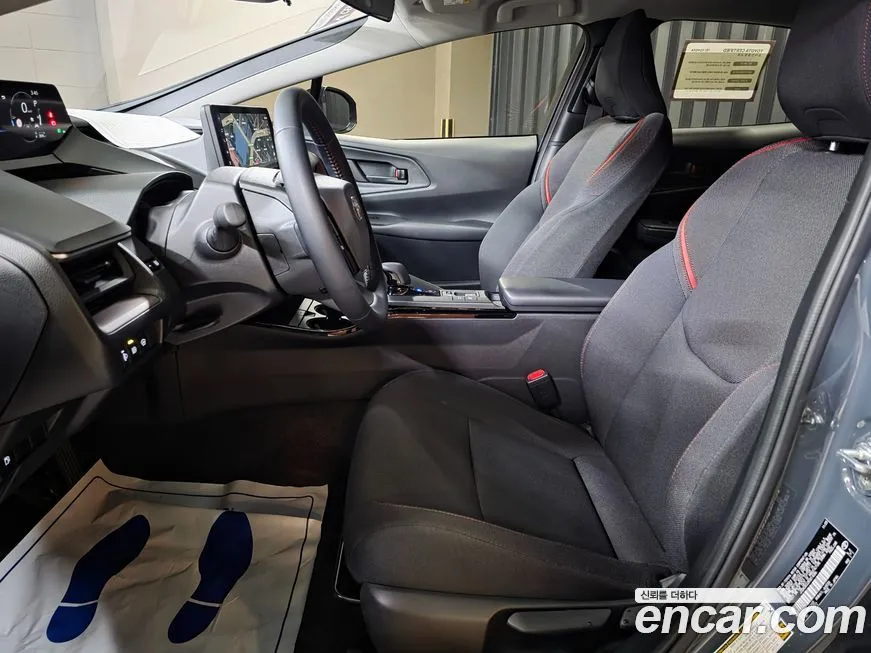 Toyota Prius — фото 10
