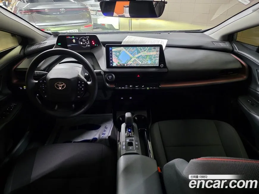Toyota Prius — фото 7