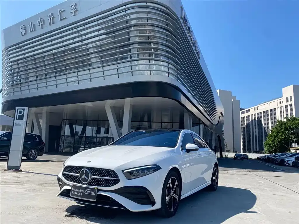 Mercedes-Benz A-Class — фото 1