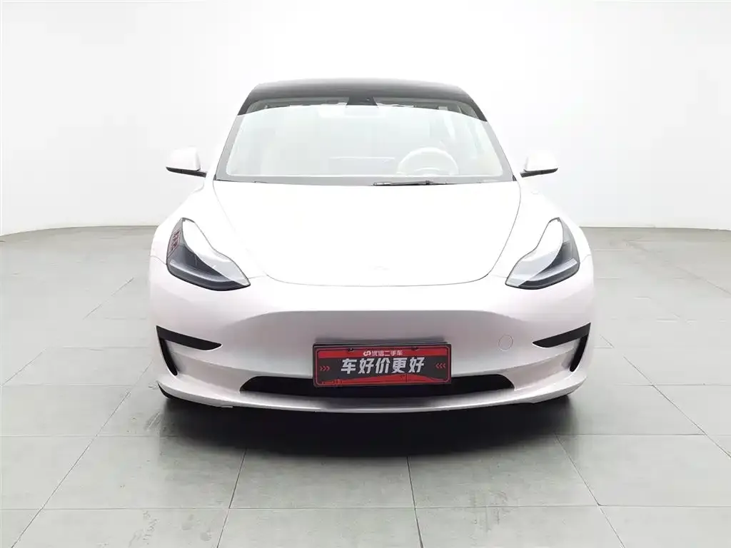 Tesla Model 3 — фото 3
