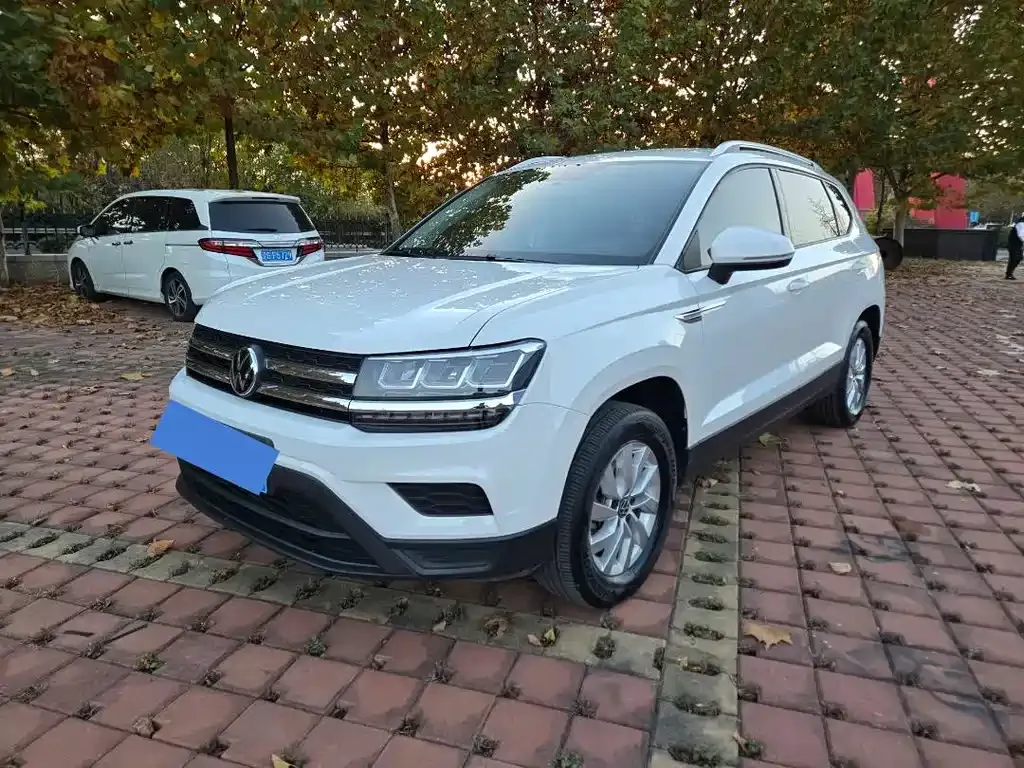Volkswagen Tharu — фото 1