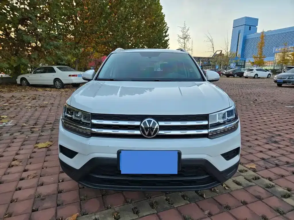 Volkswagen Tharu — фото 4