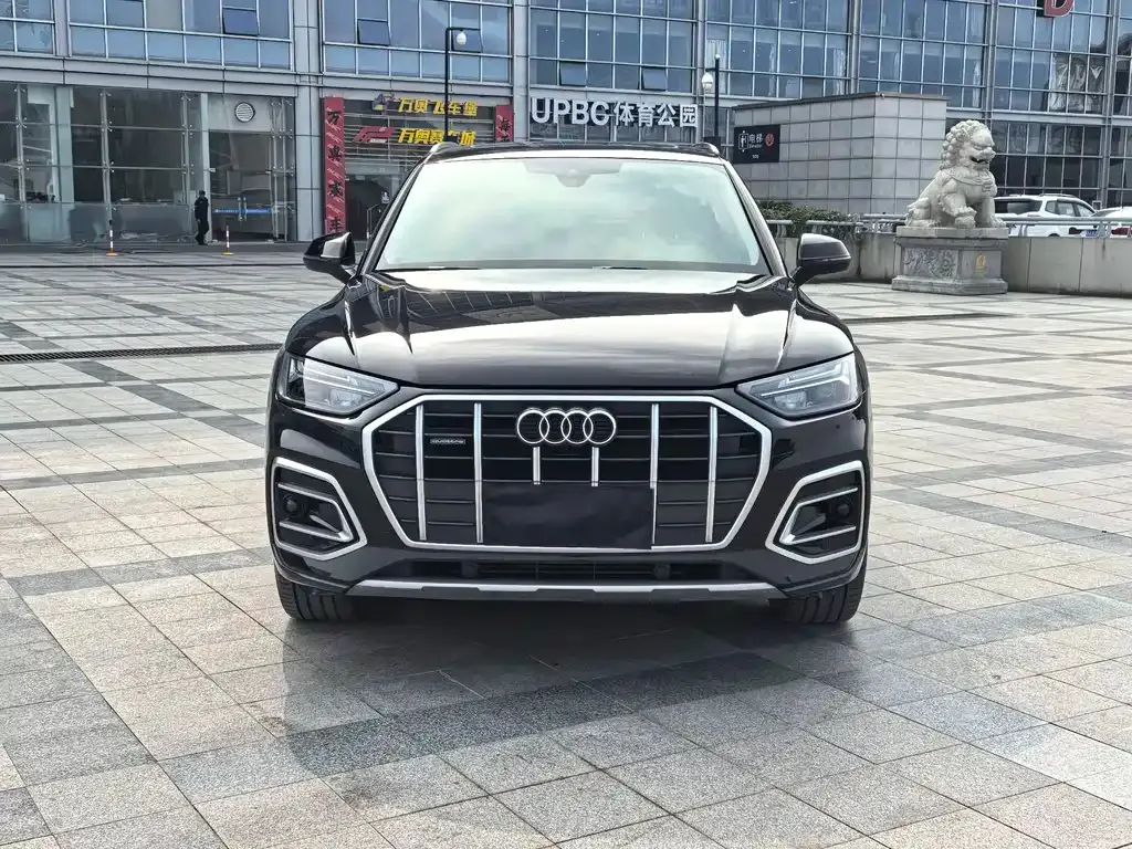 Audi Q5L — фото 2