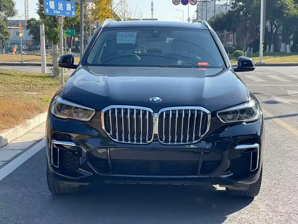 BMW X5 — фото 2