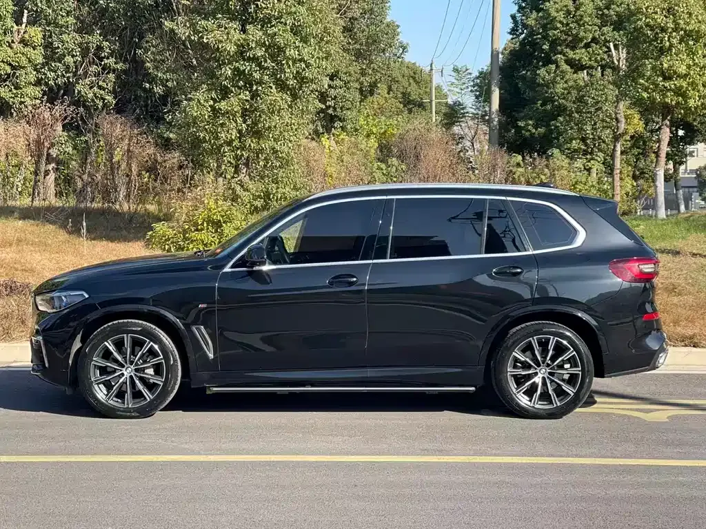 BMW X5 — фото 7