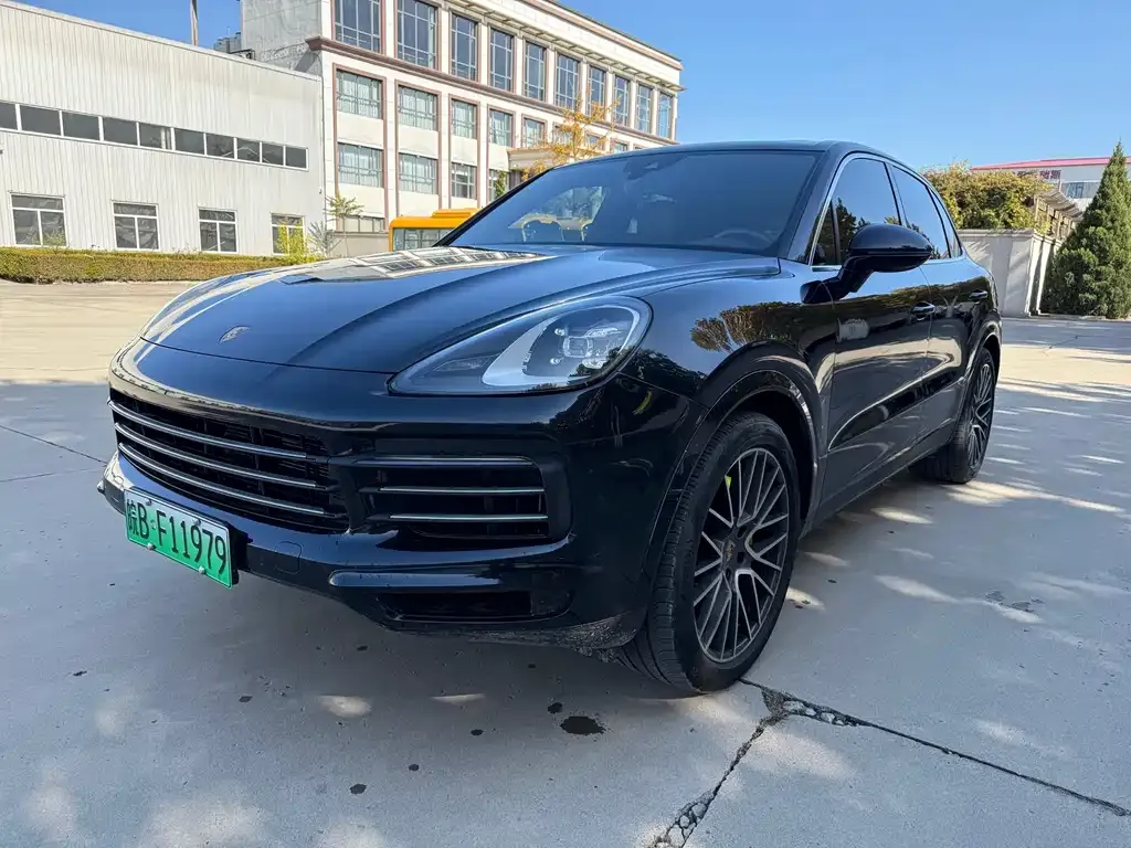 Porsche Cayenne Hybrid — фото 3