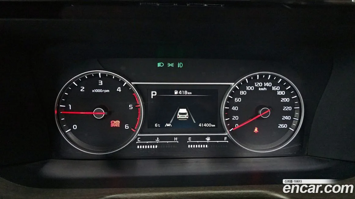 Kia Sorento — фото 8