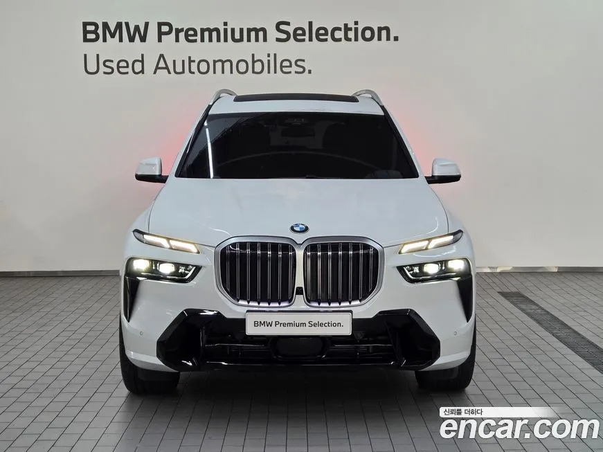 BMW X7 — фото 2