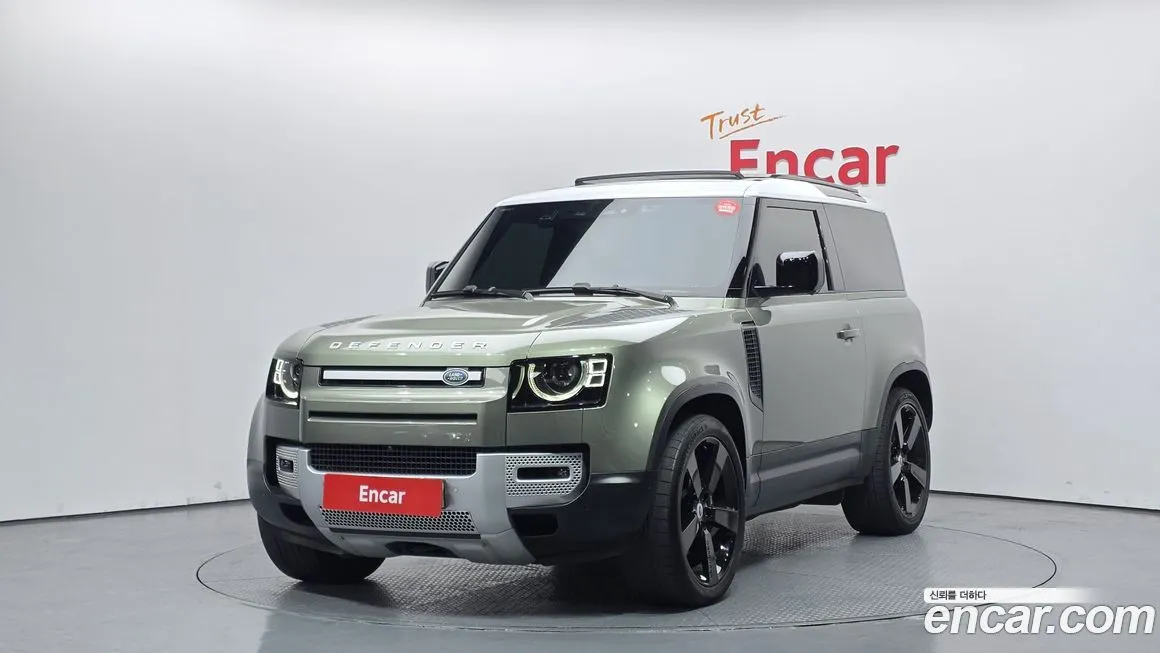 Land Rover Defender — фото 1