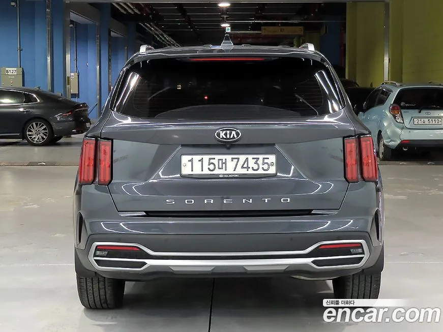 Kia Sorento — фото 3