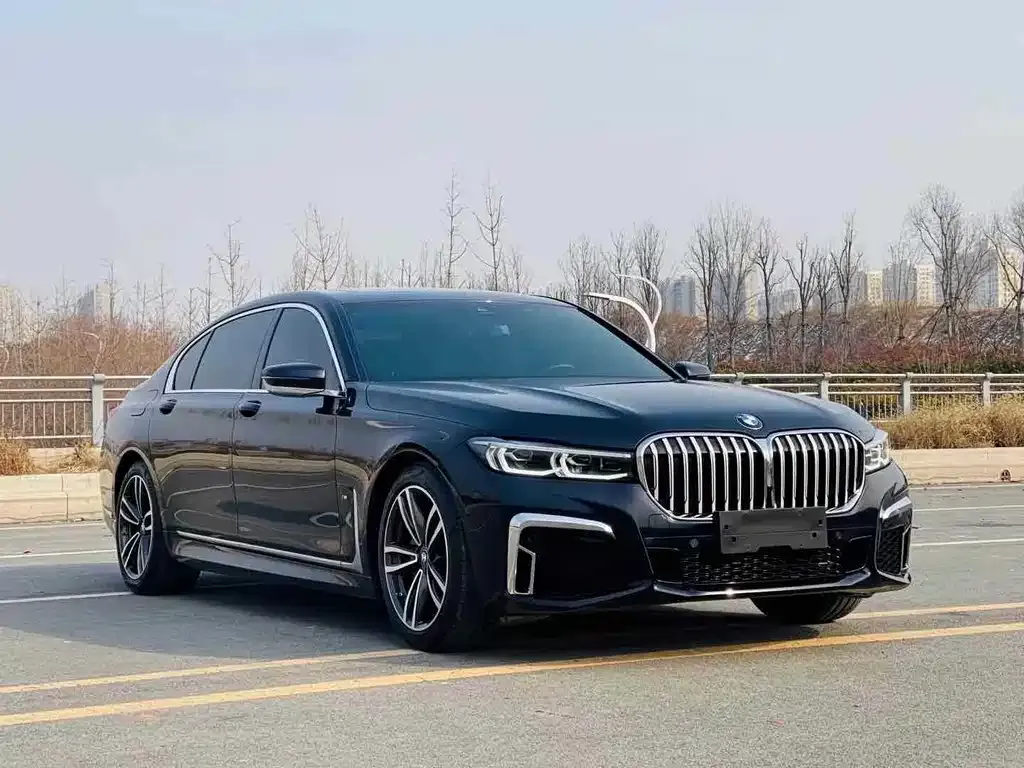 BMW 7 Series — фото 2