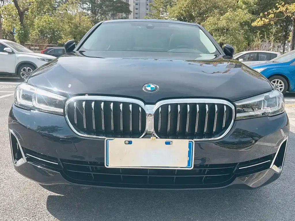 BMW 5 Series — фото 2