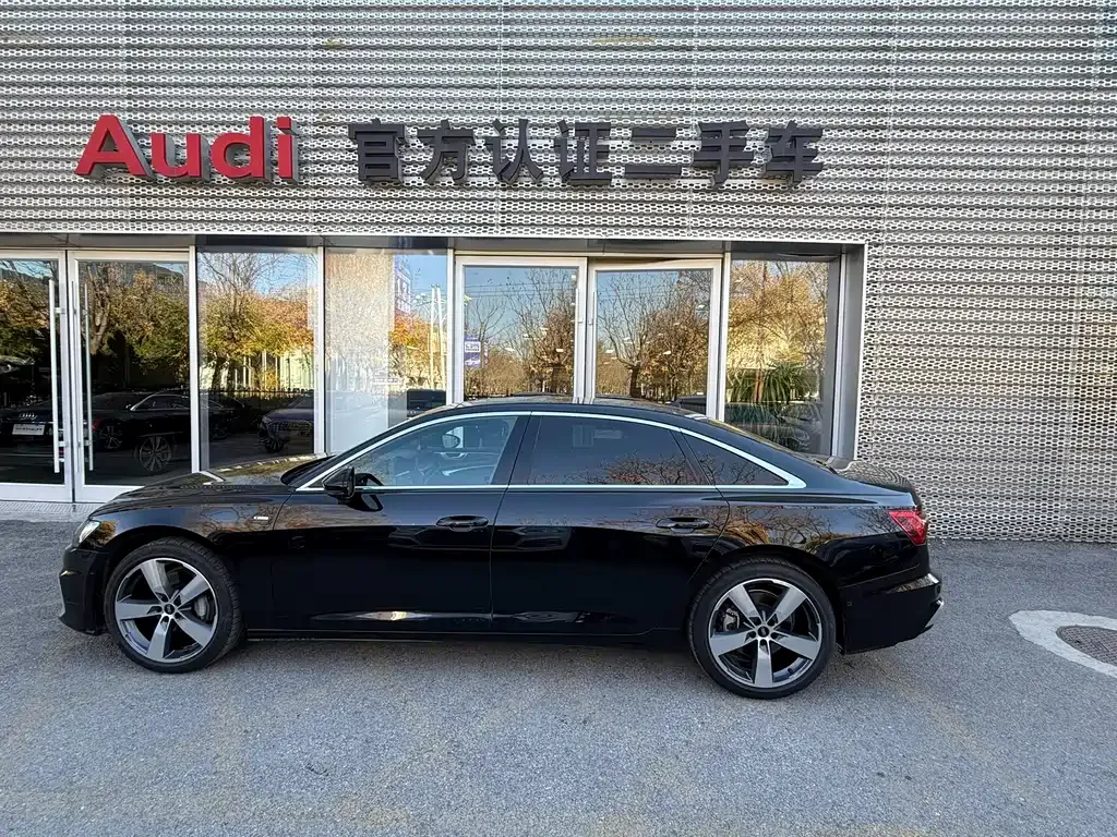 Audi A6L — фото 4