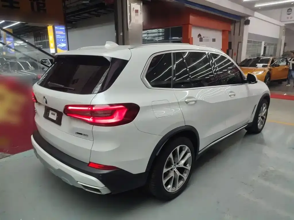 BMW X5 (Import) — фото 7