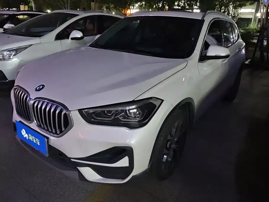 BMW X1 — фото 1