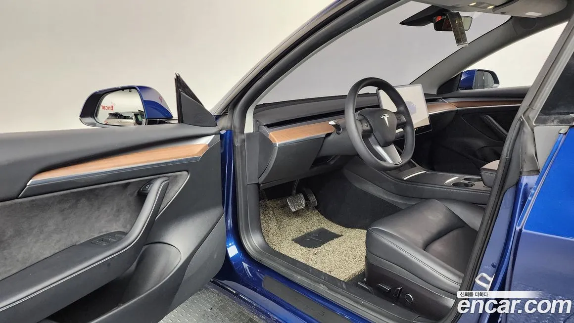 Tesla Model 3 — фото 10