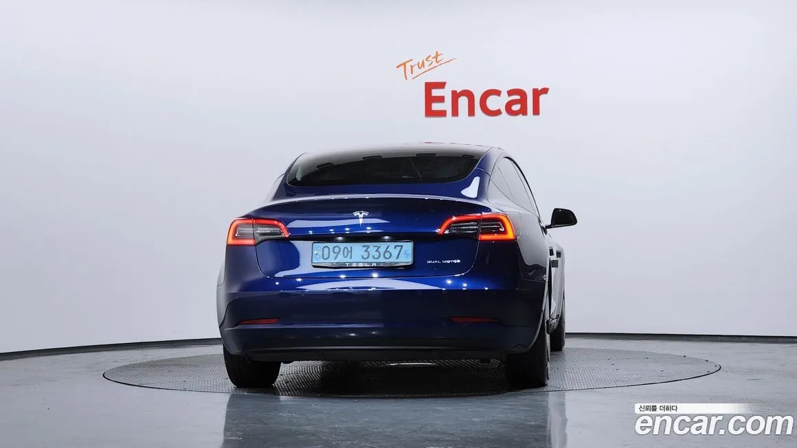 Tesla Model 3 — фото 4