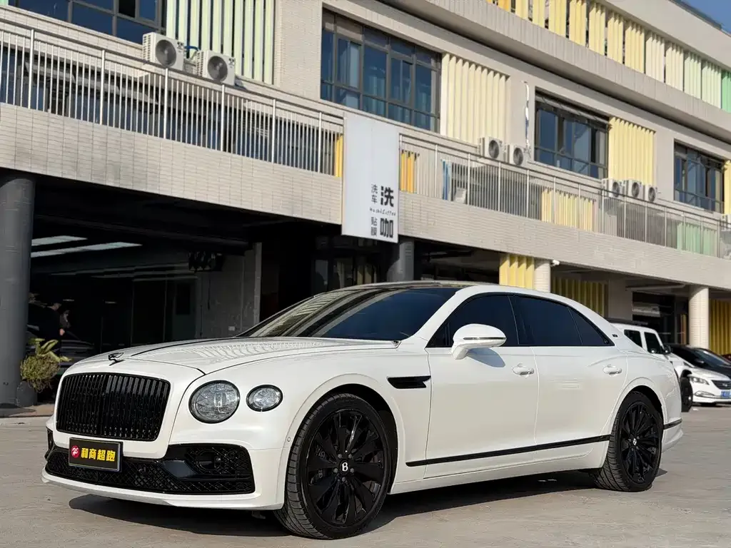 Bentley Flying Spur — фото 2