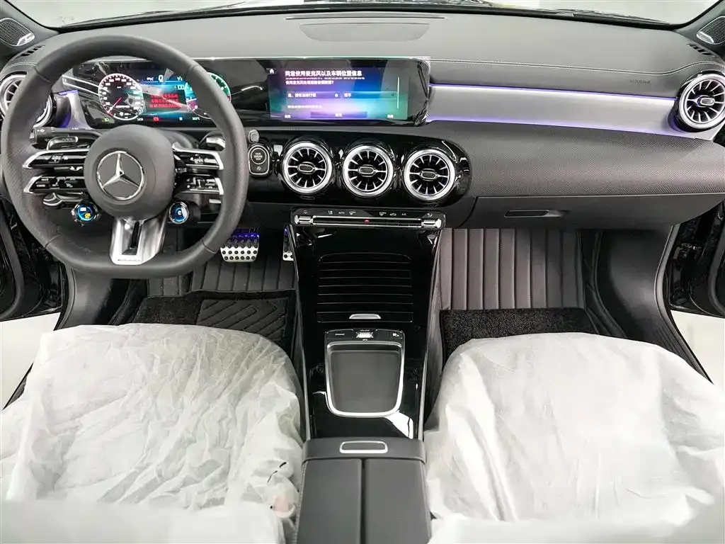 Mercedes-Benz A-Class AMG — фото 10