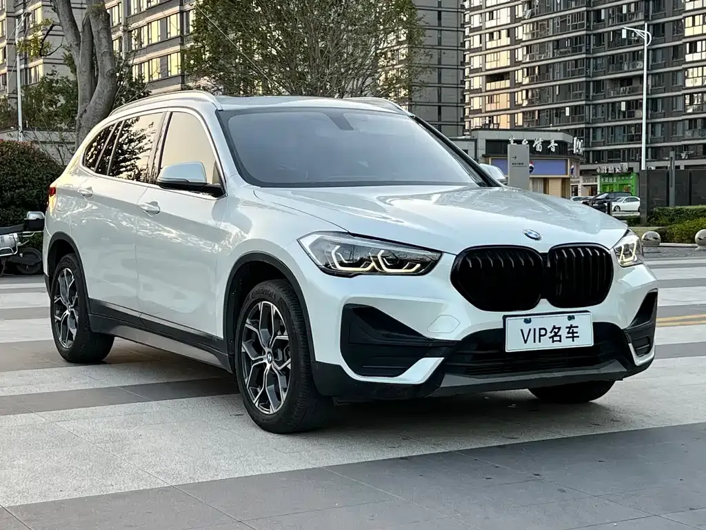 BMW X1 — фото 3