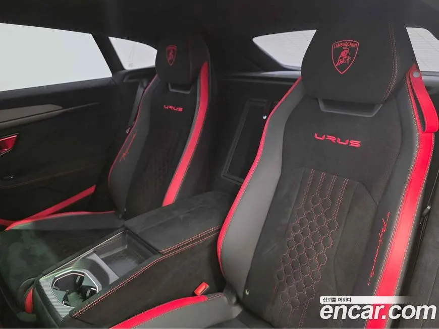 Lamborghini Urus — фото 9