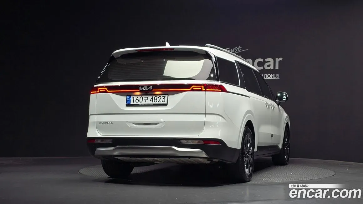 Kia Carnival — фото 4