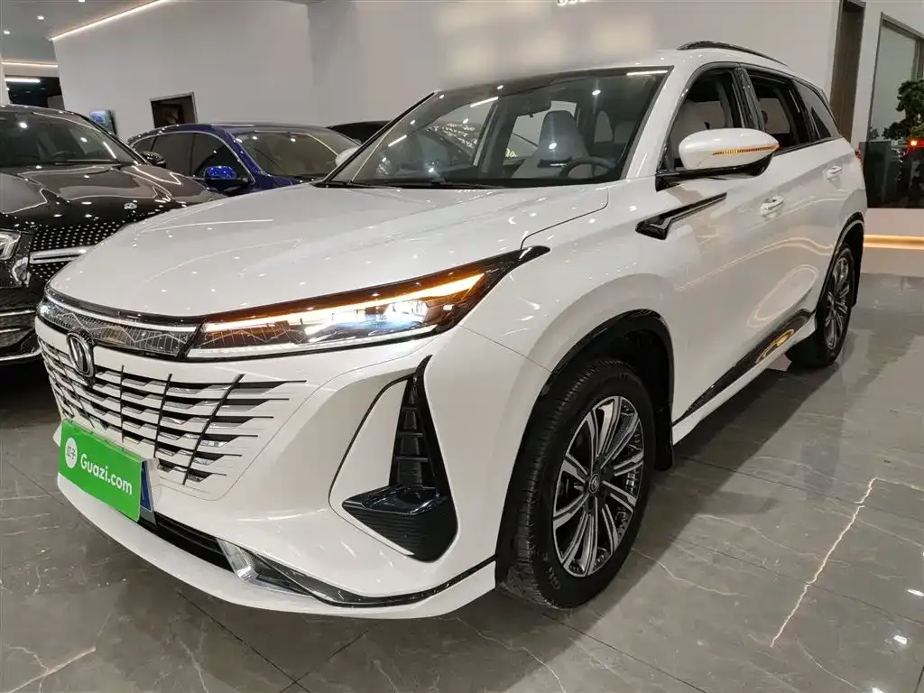 Changan CS75PLUS — фото 2