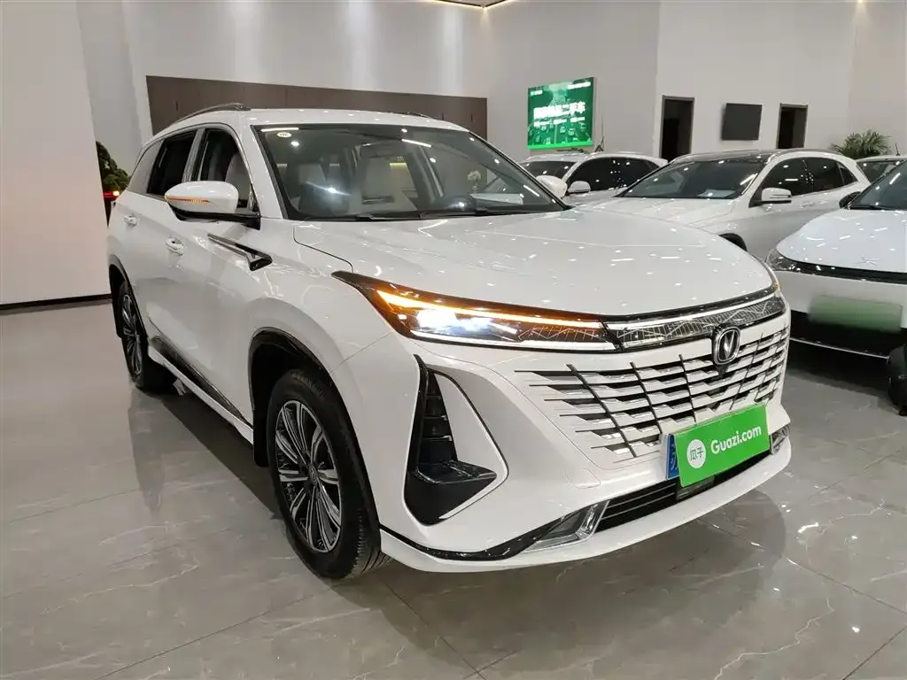 Changan CS75PLUS — фото 4