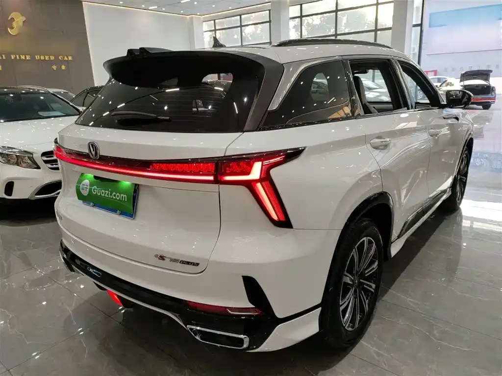 Changan CS75PLUS — фото 7
