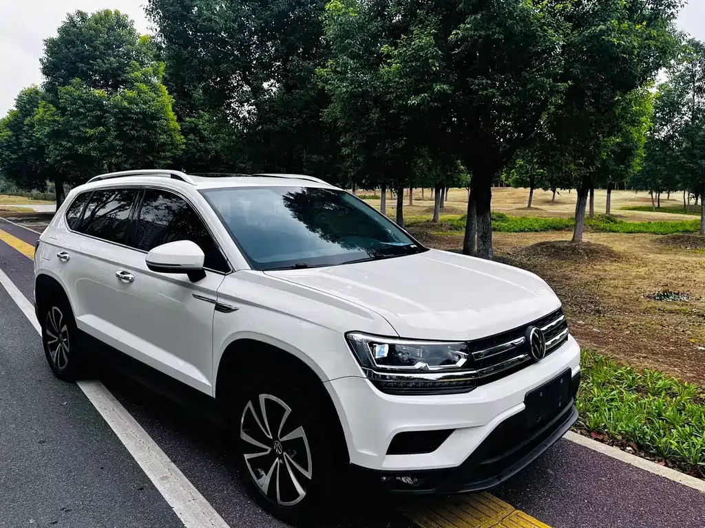 Volkswagen Tharu — фото 3