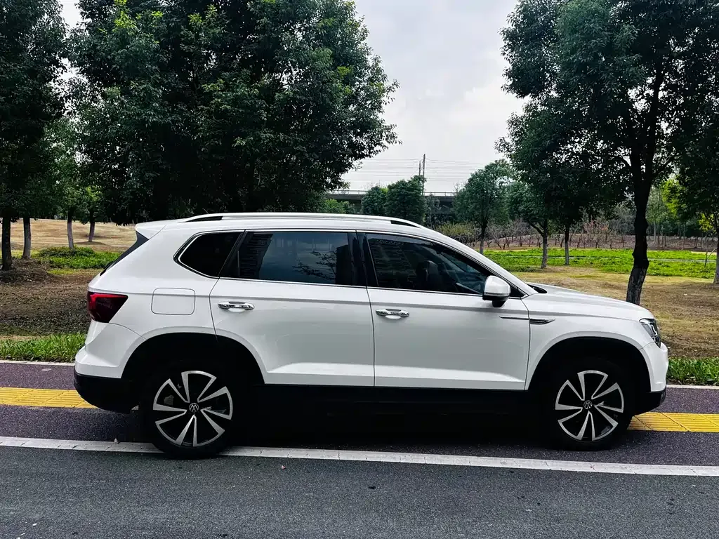 Volkswagen Tharu — фото 5